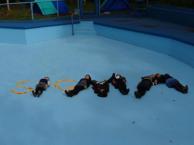 acampamento desbravadores dinamis piscina